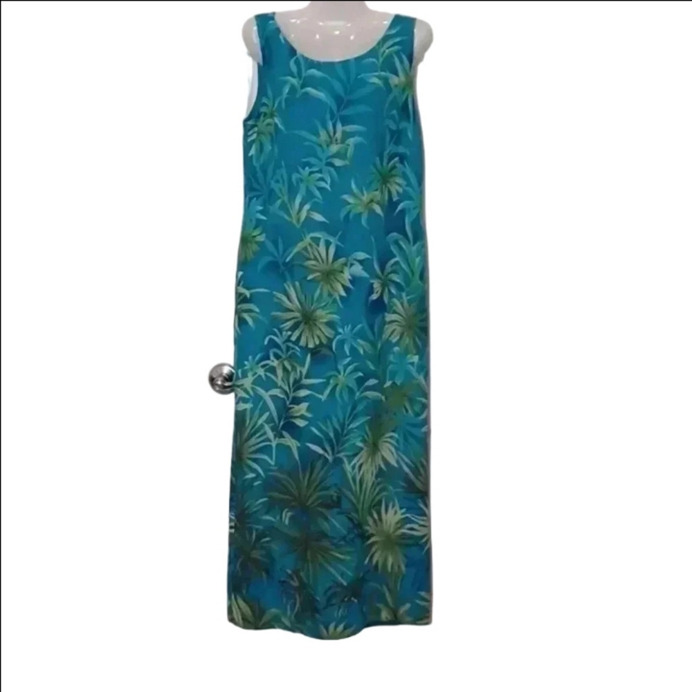 - GORGEOUS dress with a slit on the side - Picture 4 of 10